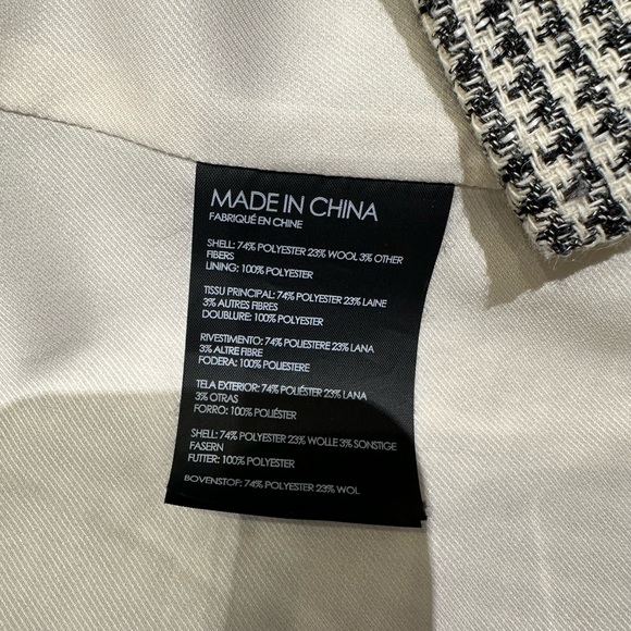 Club Monaco tweed blazer in size 2 - Picture 4 of 4